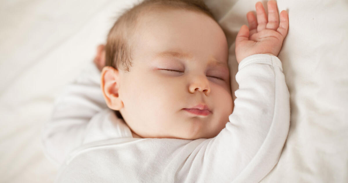 how to put a baby to sleep in 40 seconds